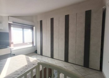 Camera da letto - Appartamento via San Bernardo, 3, Piossasco - foto 8