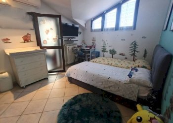Camera da letto - Appartamento via San Bernardo, 3, Piossasco - foto 9