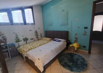 Camera da letto - Appartamento via San Bernardo, 3, Piossasco - foto 10
