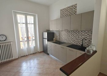 Cucina - Quadrilocale via Genova, 21, Torino (zona Nizza Millefonti) - foto 2