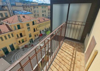 Balcone - Quadrilocale via Genova, 21, Torino (zona Nizza Millefonti) - foto 15