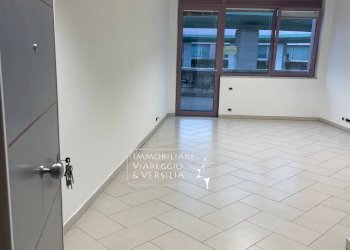 Foto 13 - Ufficio Camaiore - foto 12