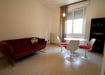Salone - Two-room apartment via Giovanni Pierluigi da Palestrina, 35, Milano (neighborhood Centrale) - photo 2