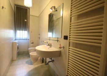 Bagno - Two-room apartment via Giovanni Pierluigi da Palestrina, 35, Milano (neighborhood Centrale) - photo 11