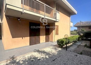 Foto 1 - Villa Via Lecco
 
25, Aci Catena - foto 1