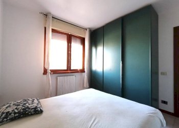 Camera da letto - Two-room apartment via Luigi Vigotti, 6, Parma (neighborhood Pablo) - photo 9