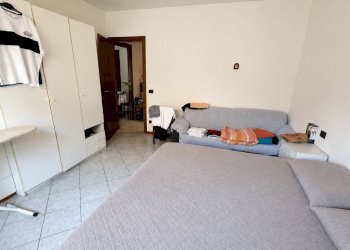 Camera da letto - Bilocale piazza 4 Novembre, 12, Povegliano Veronese - foto 8