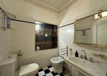 Bagno - Three-room apartment via Vittorio Alfieri, Moncalieri - photo 15