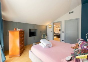 Camera da letto - Villa viale delle Acacie, Vinovo - photo 21
