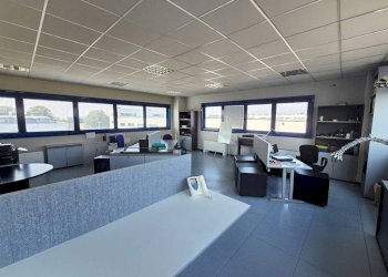 Ufficio - Magazzino strada Comunale del Portone, 127, Torino (zona Mirafiori Sud) - foto 3