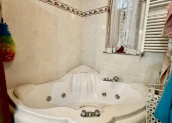 Bagno - Quadrilocale via Mongrando, 28, Torino (zona Vanchiglietta) - foto 13