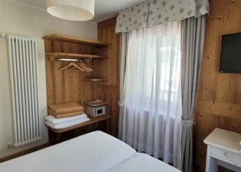 Camera da letto - Bed & Breakfast Frazione Pont, 25, Valsavarenche - photo 26