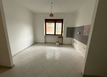 Salone - Bilocale via Guglielmo Reiss Romoli, 7, Torino (zona Rebaudengo) - foto 7