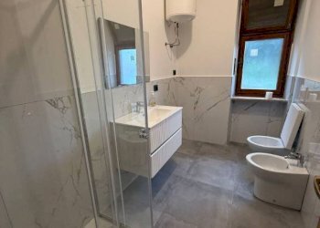 Bagno - Bilocale via Guglielmo Reiss Romoli, 7, Torino (zona Rebaudengo) - foto 14