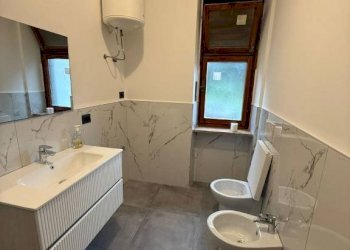 Bagno - Bilocale via Guglielmo Reiss Romoli, 7, Torino (zona Rebaudengo) - foto 16