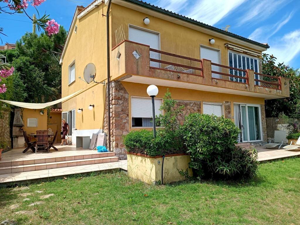 Facciata - Four-room apartment via Panoramica, Rio - photo 2