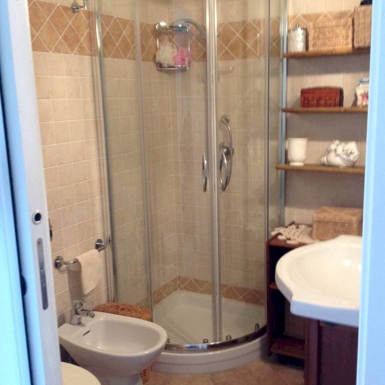 Bagno - Monolocale via delle Camelie, 44, Budoni - foto 3