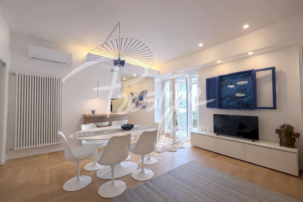 Salone - Apartment piazza E. Figoli, Lerici - photo 1