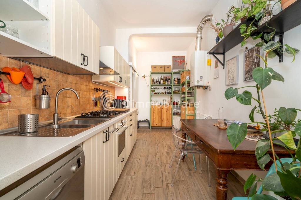 Cucina - Three-room apartment via Francesco Cigna, 84, Torino (neighborhood Aurora) - photo 2