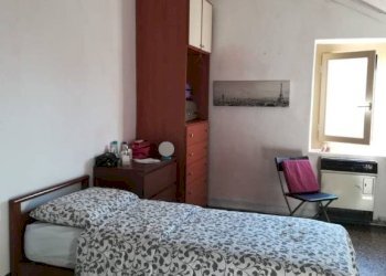 Camera da letto - Trilocale corso Carlo e Nello Rosselli, 44, Torino (zona Crocetta) - foto 2