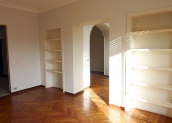 Soggiorno - Quadrilocale via SAN QUINTINO, 4, Torino (zona Centro) - foto 5