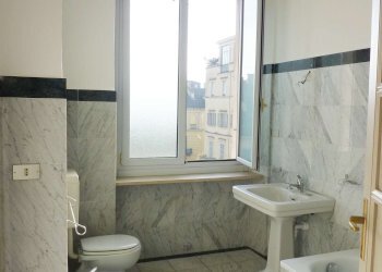 Bagno - Quadrilocale via SAN QUINTINO, 4, Torino (zona Centro) - foto 13
