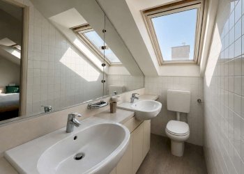bagno1 - Four-room apartment via VOLTA, 9, Torino (neighborhood Centro) - photo 7
