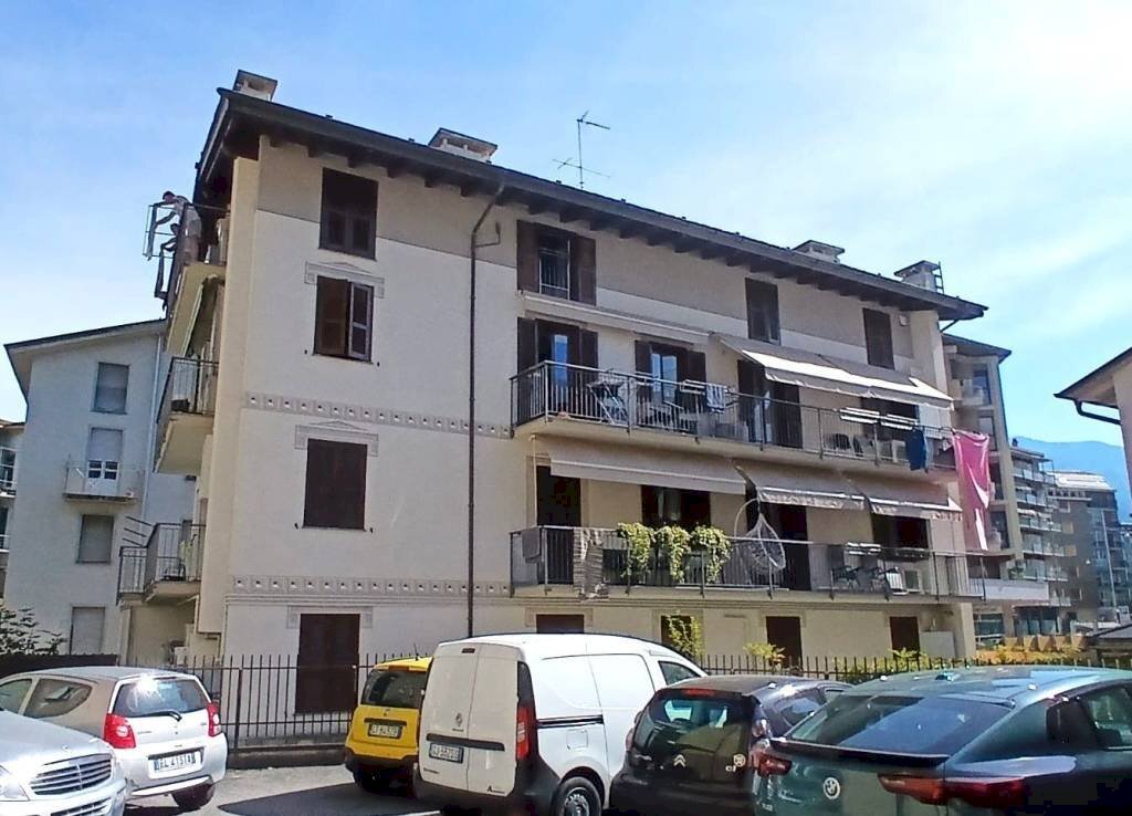 Facciata - Trilocale via Colonnello Alessi, 20, Sondrio - foto 2