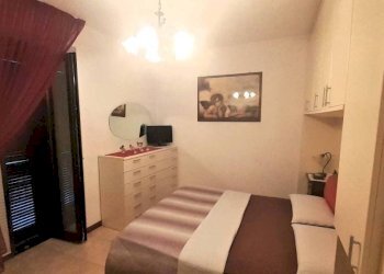 Camera da letto - Trilocale via Colonnello Alessi, 20, Sondrio - foto 7
