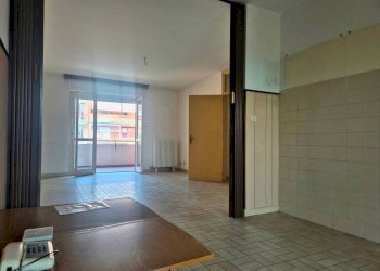 Interno non residenziale - Appartamento via Aurora, frazione Cerialdo, Cuneo - foto 5