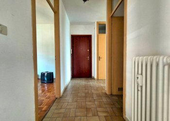 Corridoio - Appartamento via Aurora, frazione Cerialdo, Cuneo - foto 16