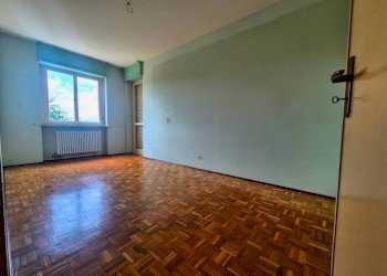 Camera da letto - Appartamento via Aurora, frazione Cerialdo, Cuneo - foto 21