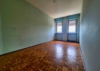 Camera da letto - Appartamento via Aurora, frazione Cerialdo, Cuneo - foto 25