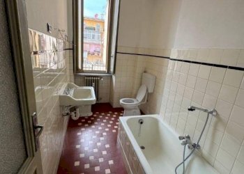 Bagno - Ufficio Cuneo (zona Centro) - foto 6
