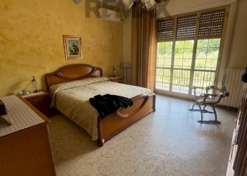 Camera / camera da letto - Semi-detached house via salita risi
3, Sant'Elia Fiumerapido - photo 6