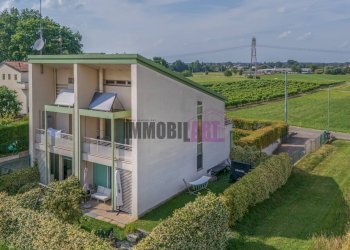 Foto 1 - Villa a Schiera Via Francesca
 
9, Albinea - foto 1