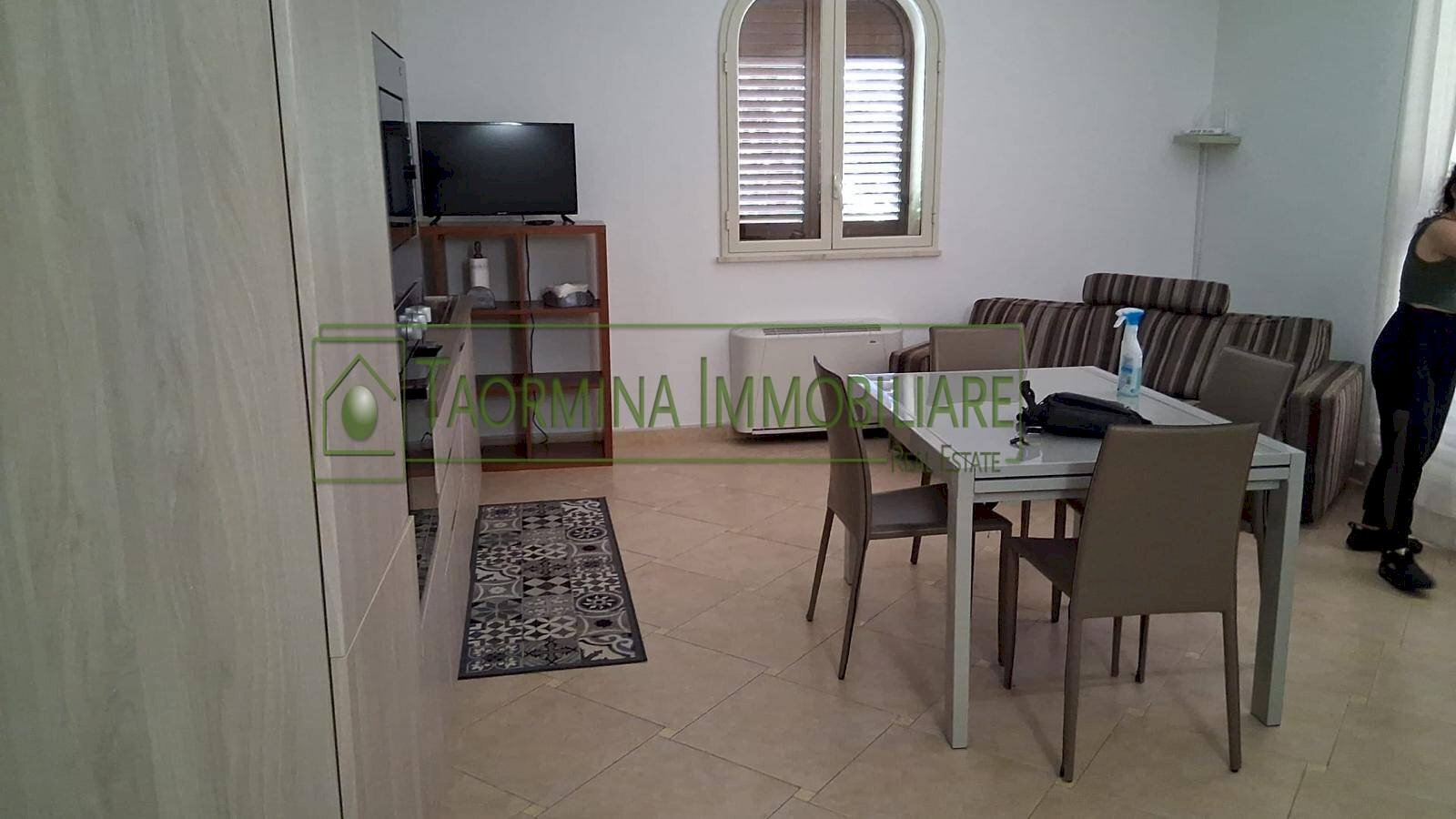 Foto 1 - Appartamento Via Francesco Atenasio
 
3, Taormina - foto 1