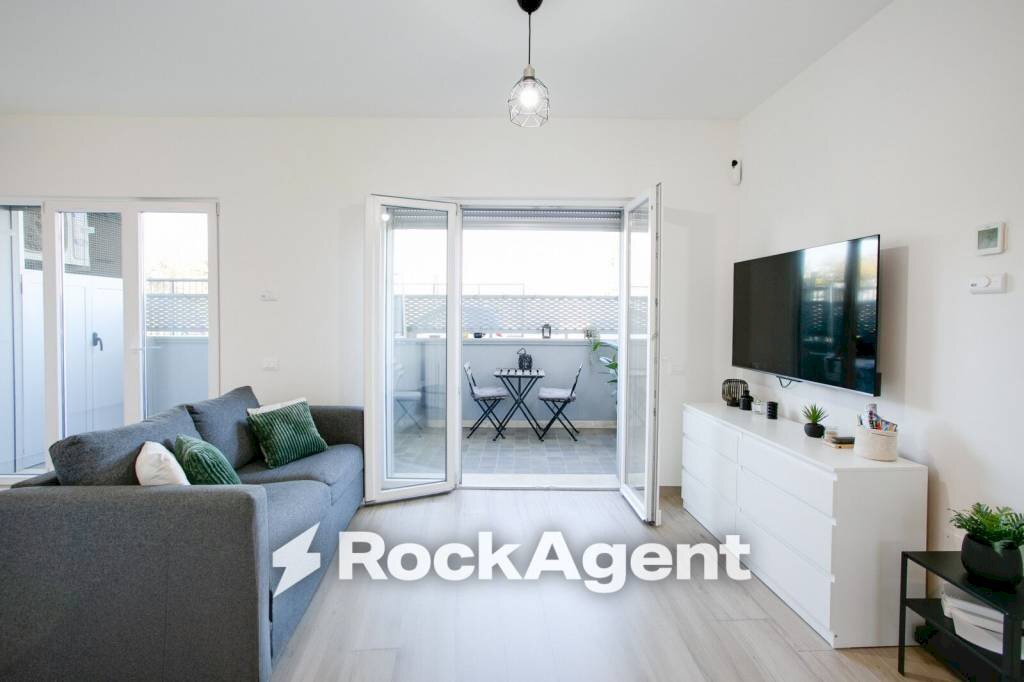 Salone - One-room apartment via Ildebrando della Giovanna, 81, Roma (neighborhood Massimina) - photo 3