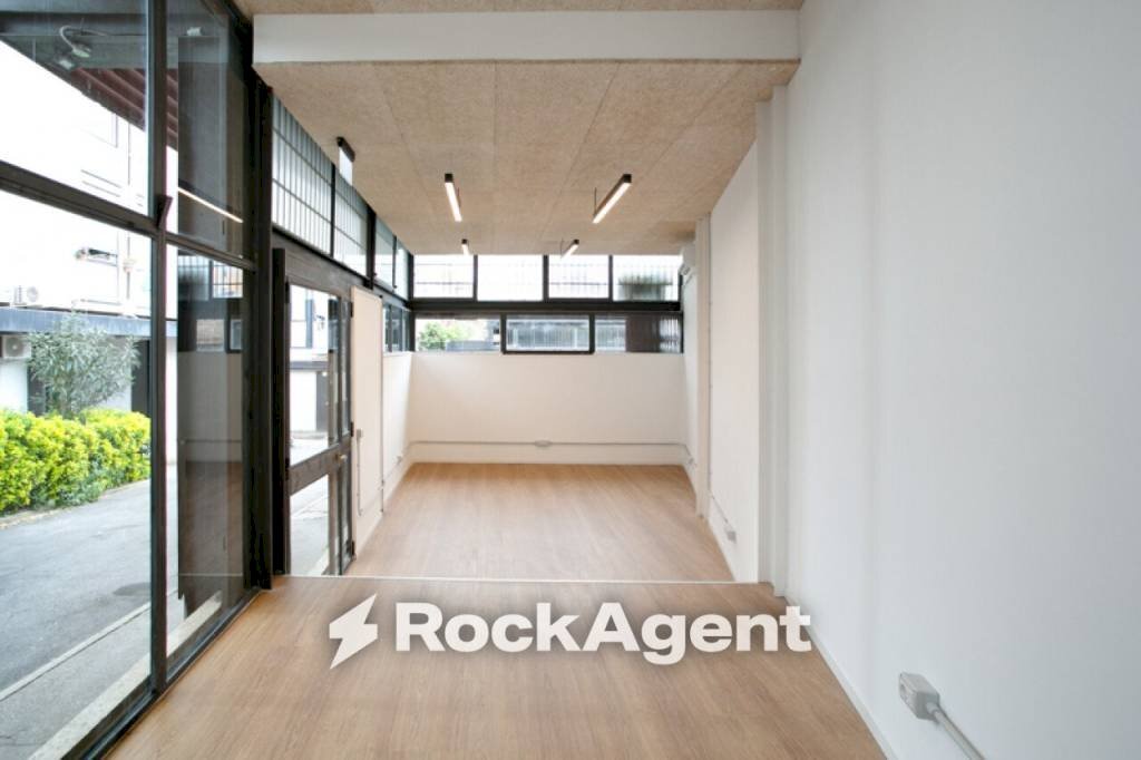 Interno non residenziale - Negozio via degli Ortaggi, 27, Roma - foto 3
