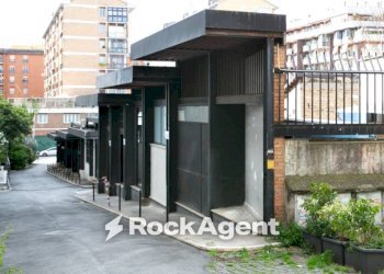 Facciata - Negozio via degli Ortaggi, 27, Roma - foto 24
