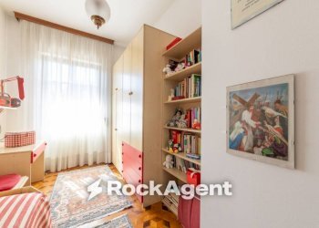 Camera da letto - Villa via E. H. Grieg, Saronno - photo 31