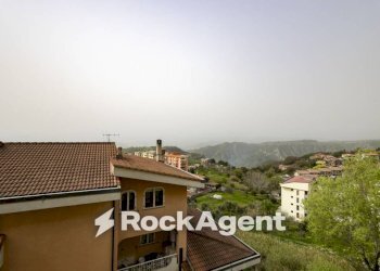 Vista - Four-room apartment via Alessi di Turio, 8, Catanzaro - photo 11