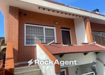 Facciata - Villa a Schiera via Sortino, 19, Roma - foto 29