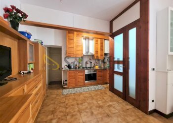 20230426_110134.jpg - Four-room apartment Catanzaro - photo 3