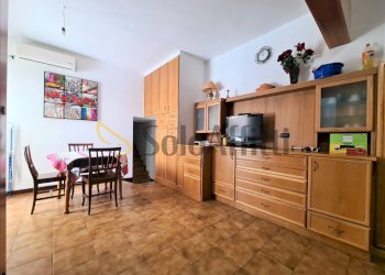 20230426_110103.jpg - Four-room apartment Catanzaro - photo 5