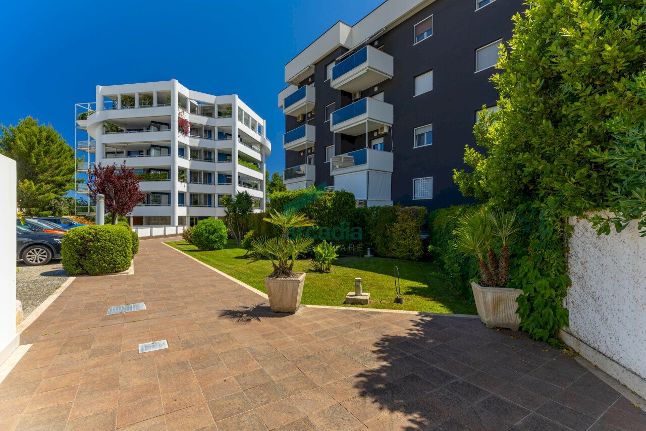 dettagli - Four-room apartment Viale Louis Pasteur 15A, Bari - photo 1