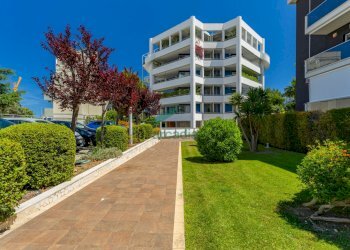 dettagli - Four-room apartment Viale Louis Pasteur 15A, Bari - photo 2