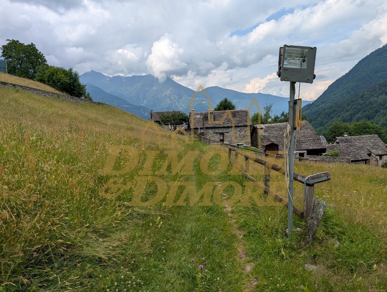 Strada che conduce al rifugio - Rustic Bannio Anzino - photo 1
