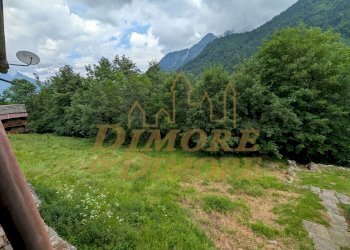 Vista giardino sul retro - Rustico Bannio Anzino - foto 16