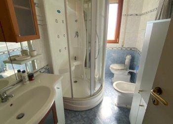 9 bagno - Quadrilocale Via degli Ulivi 7, Ventimiglia - foto 9